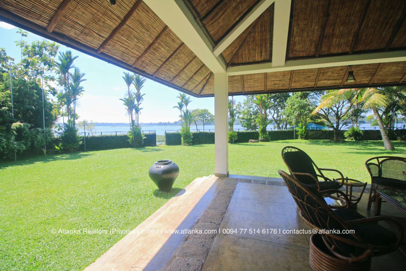 Lakefront Villa for Sale in Bolgoda