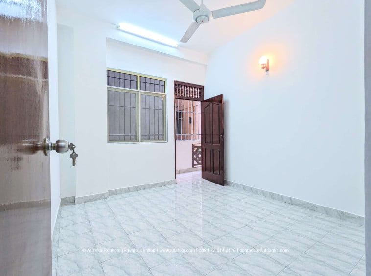 Apartment for Sale in Colombo 6