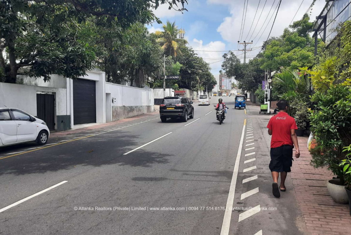 Commercial Land for Sale in Mirihana
