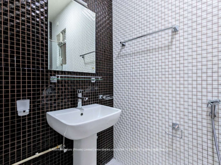 3 Bedroom Apartment for Sale in Wellawatte