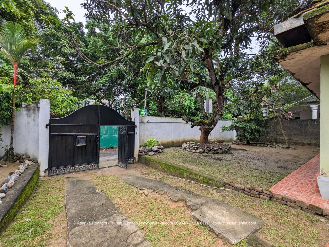 Land for Sale in Dehiwala