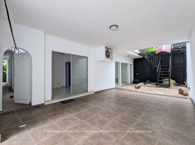 House for Sale in Cinnamon Gardens