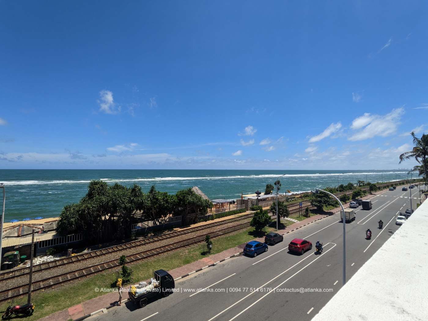 Building with AirBnB Setup & Retail Shop Spaces for Rent on Marine Drive