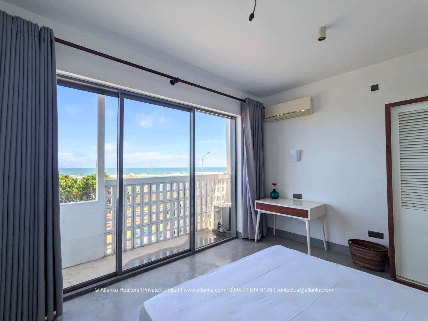 Building with AirBnB Setup & Retail Shop Spaces for Rent on Marine Drive