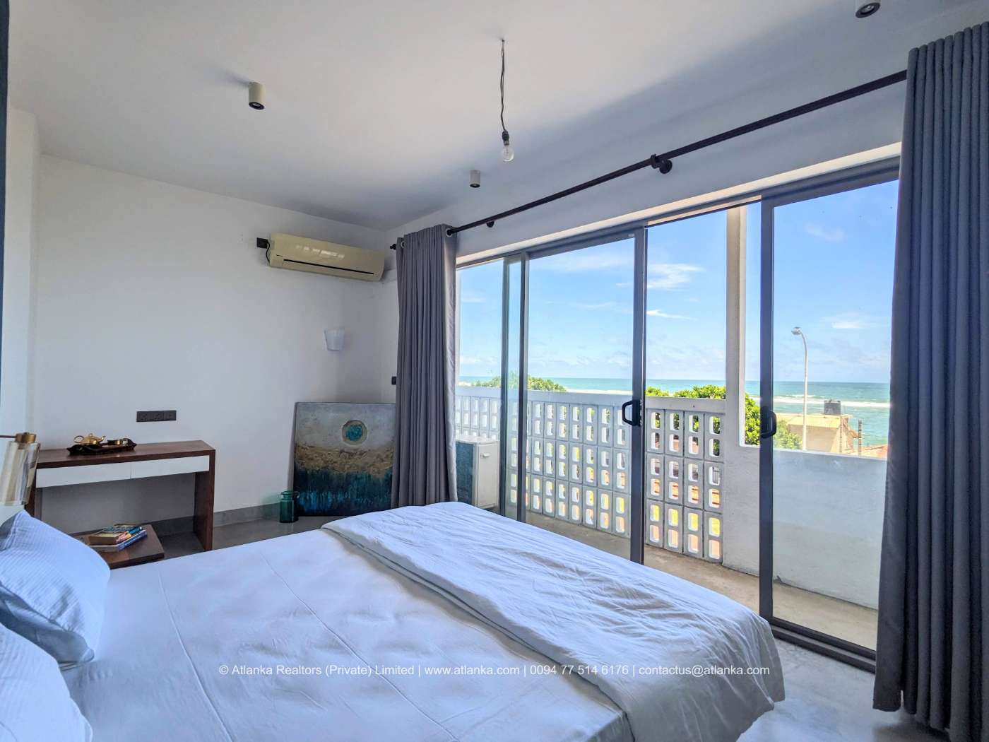 Building with AirBnB Setup & Retail Shop Spaces for Rent on Marine Drive