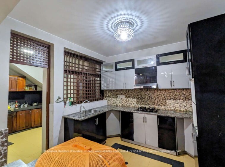 House for Rent in Kollupitiya Colombo 03