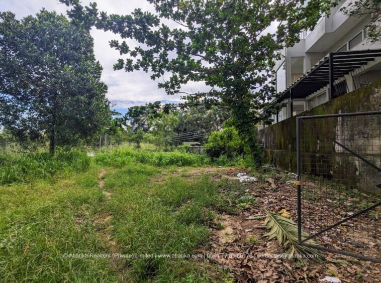 Land for Sale in Pelawatte