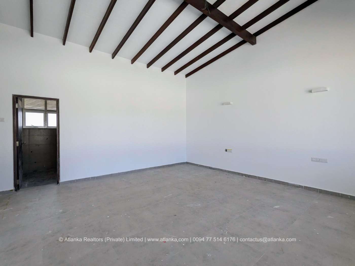 Villa for Sale in Water Estate Bolgoda