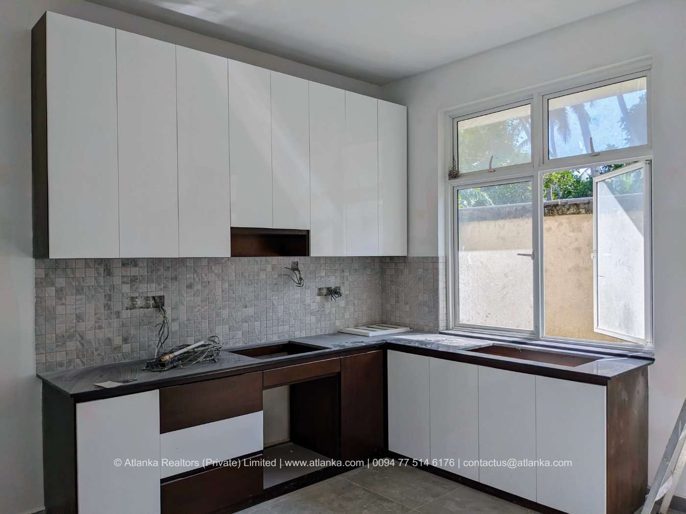 Villa for Sale in Water Estate Bolgoda