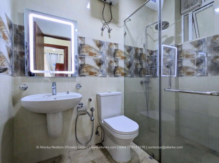 Furnished Apartment for Sale in Bambalapitiya