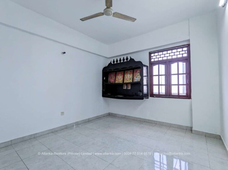 Apartment for Sale in Colombo 06
