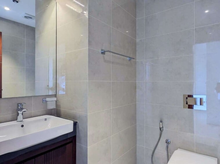 Executive Suite for Sale in The Grand - Ward Place Apartment