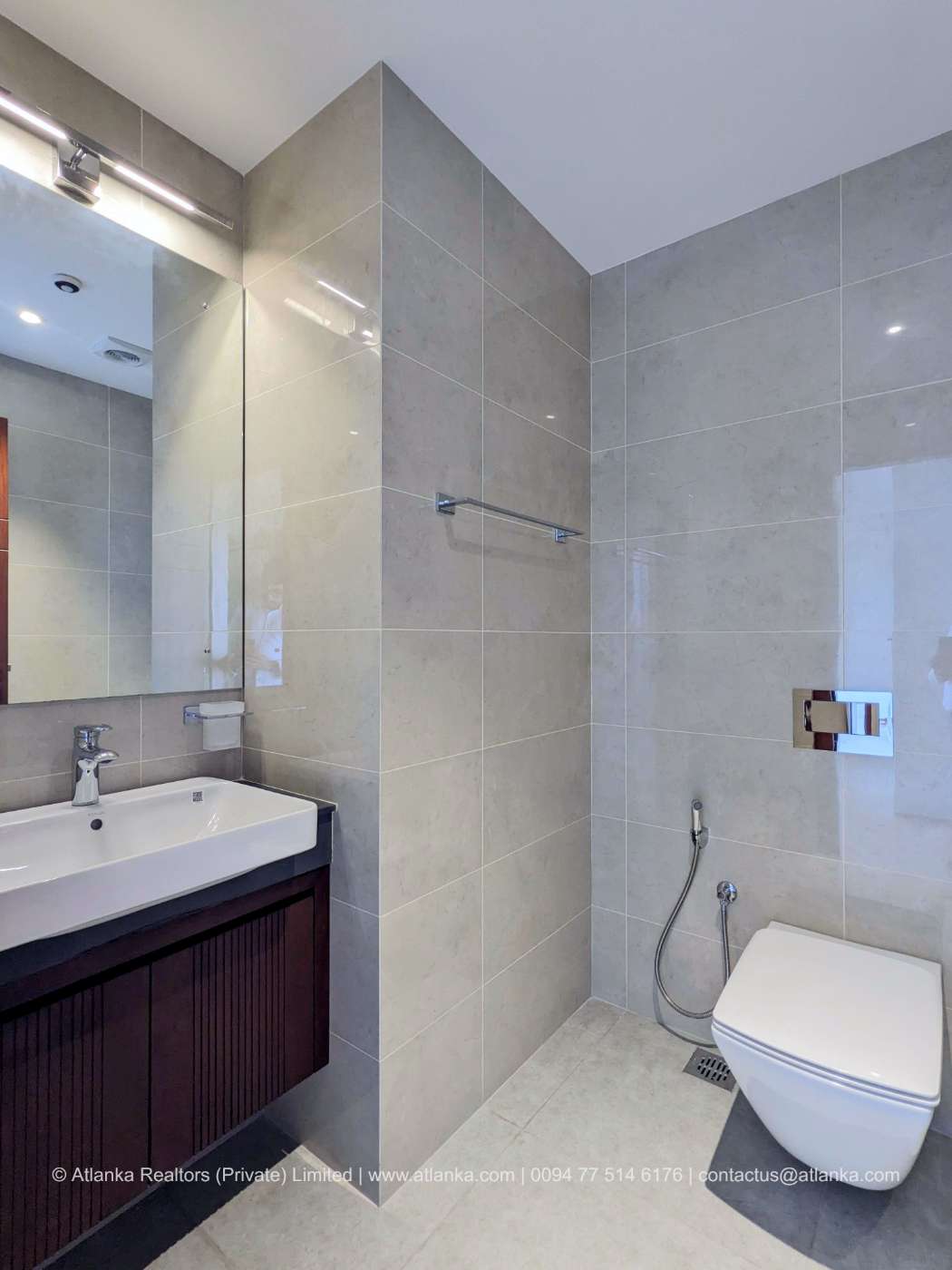 Executive Suite for Sale in The Grand - Ward Place Apartment