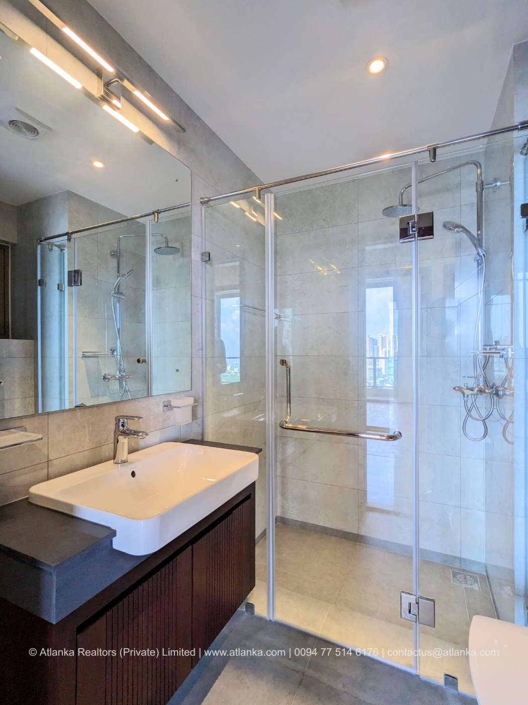 Executive Suite for Sale in The Grand - Ward Place Apartment