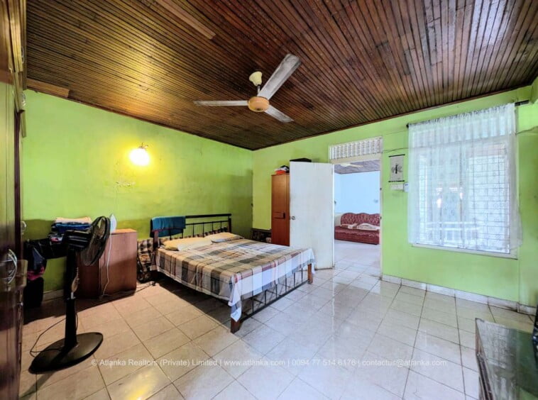 4 Bedroom House for Sale in Kohuwala