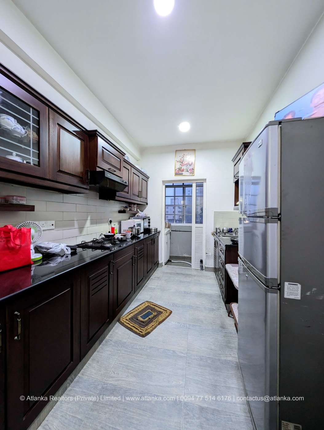 Apartment for Urgent Sale in Bambalapitiya