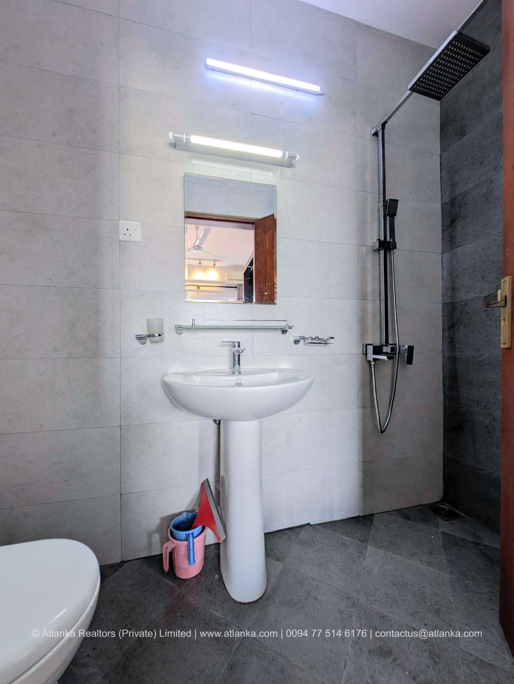 Apartment for Urgent Sale in Mt Lavinia