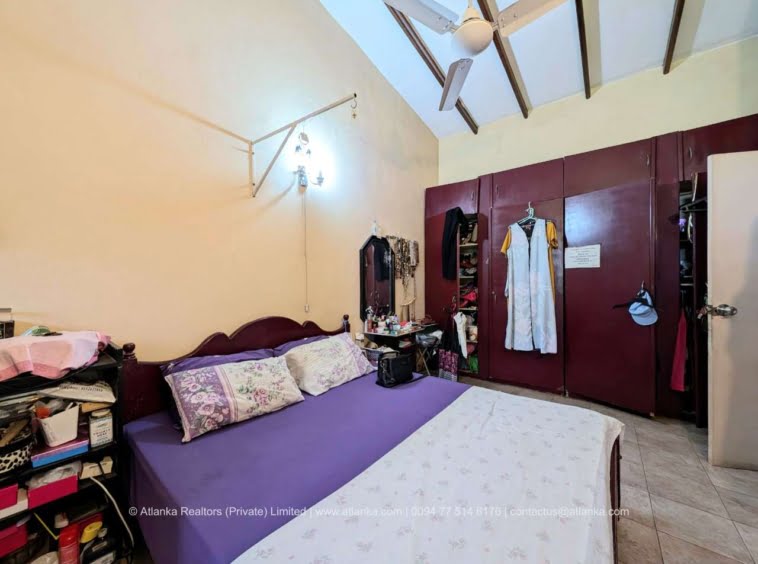 Multi-Family House for Sale in Mount Lavinia