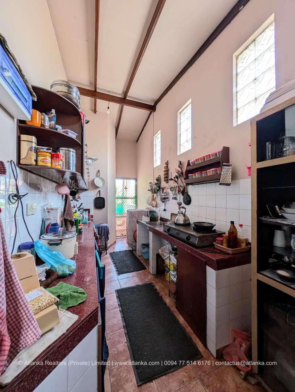 Multi-Family House for Sale in Mount Lavinia