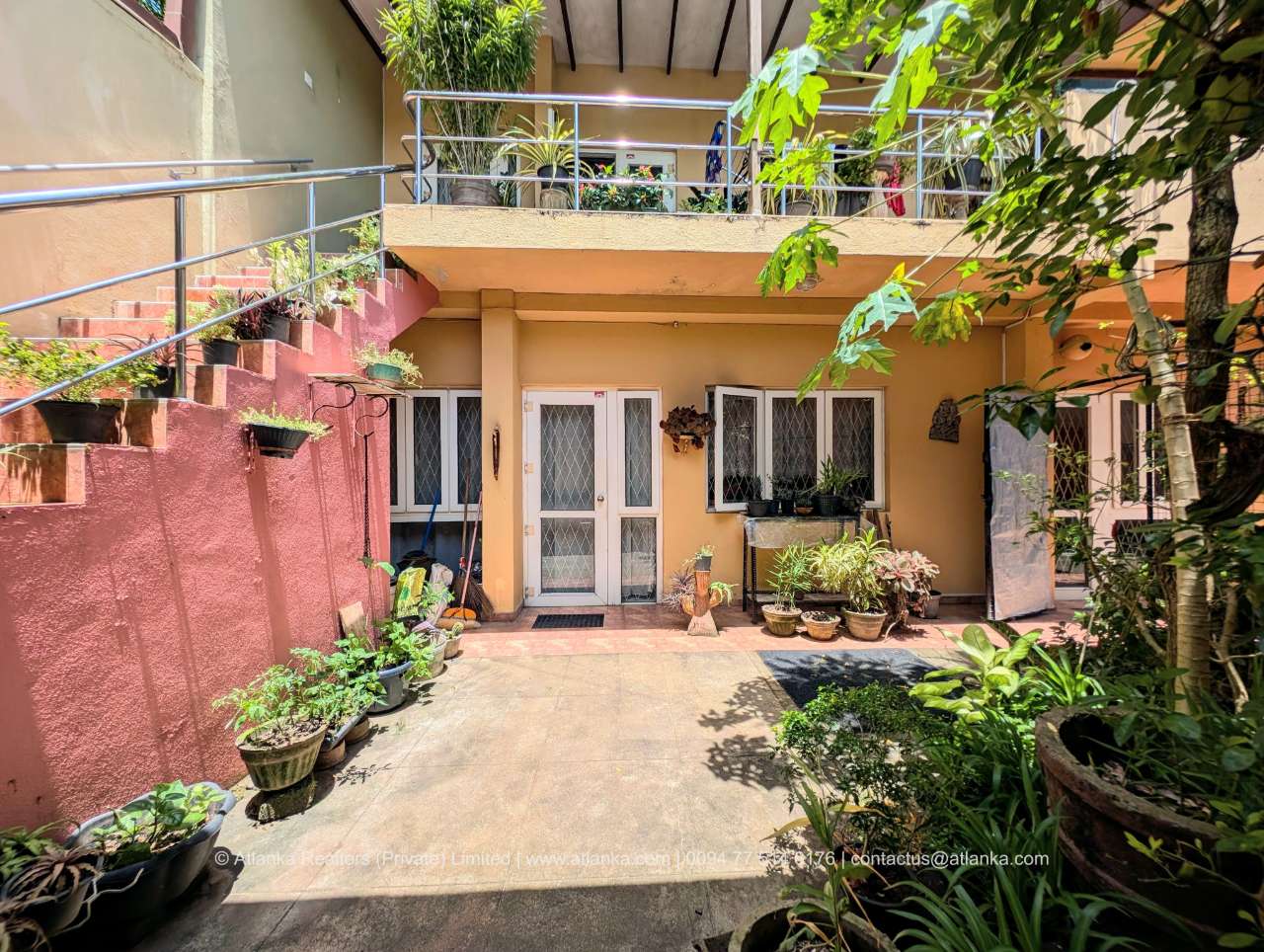 Multi-Family House for Sale in Mount Lavinia
