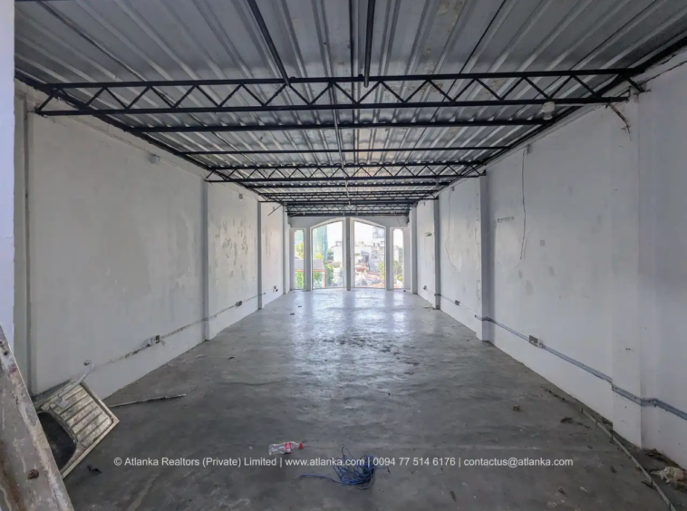Building for Rent in Colombo 5
