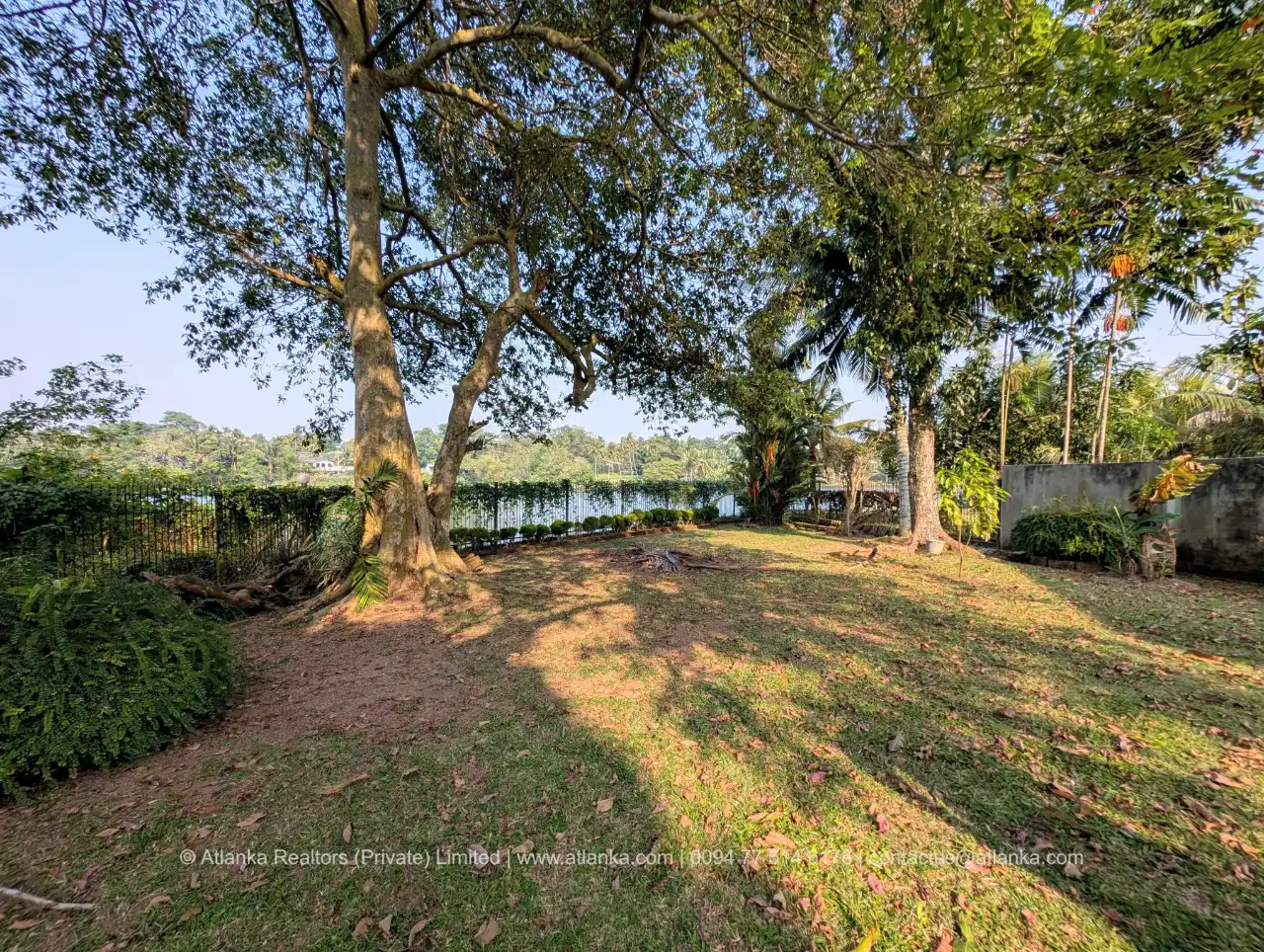 Waterfront Property for Sale in Moratuwa