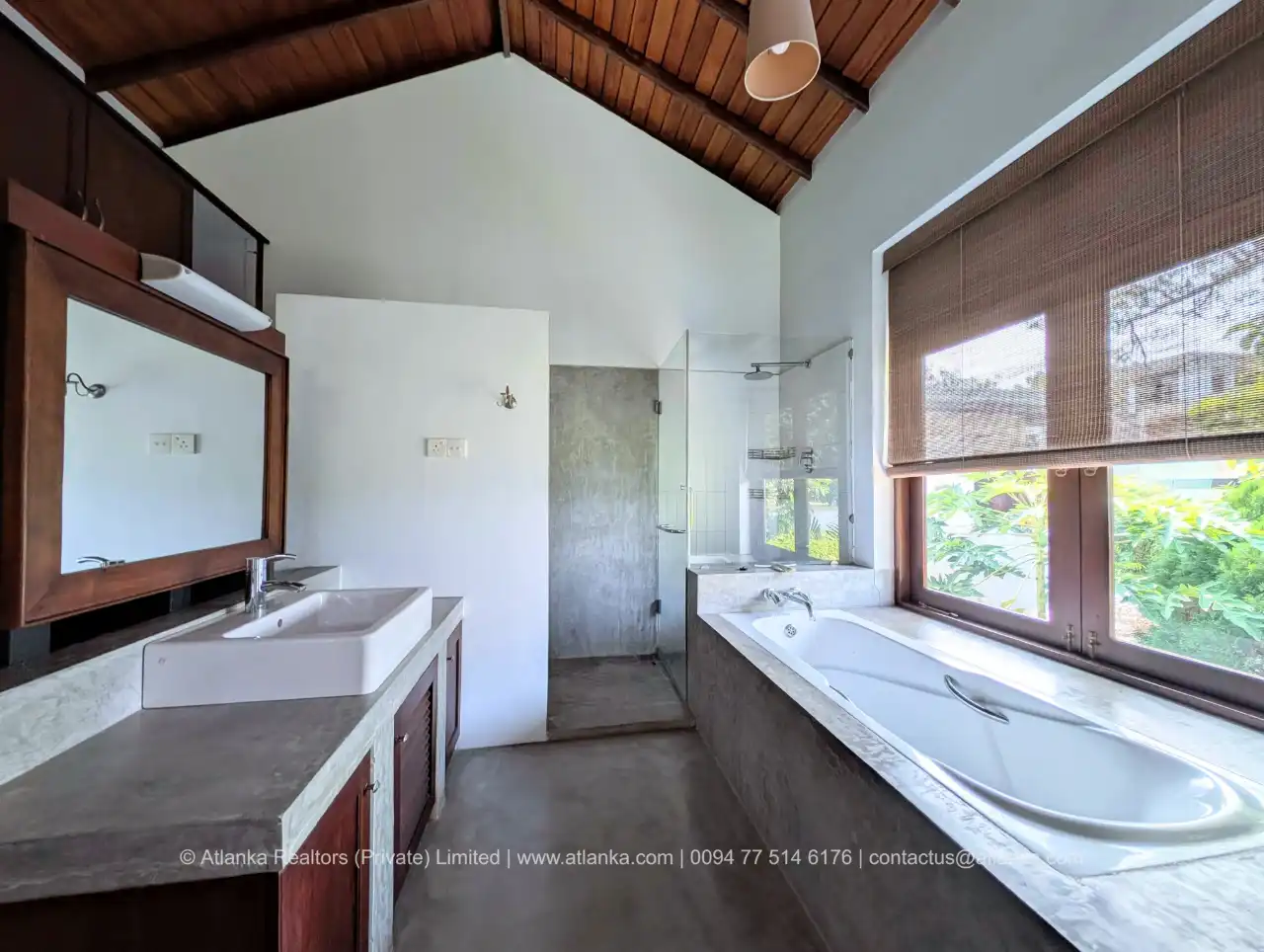 Waterfront Property for Sale in Moratuwa