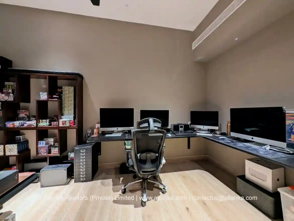 Apartment for Sale in Sapphire Residences
