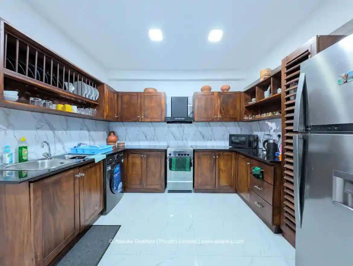 2BHK Apartment for Sale in Bambalapitiya